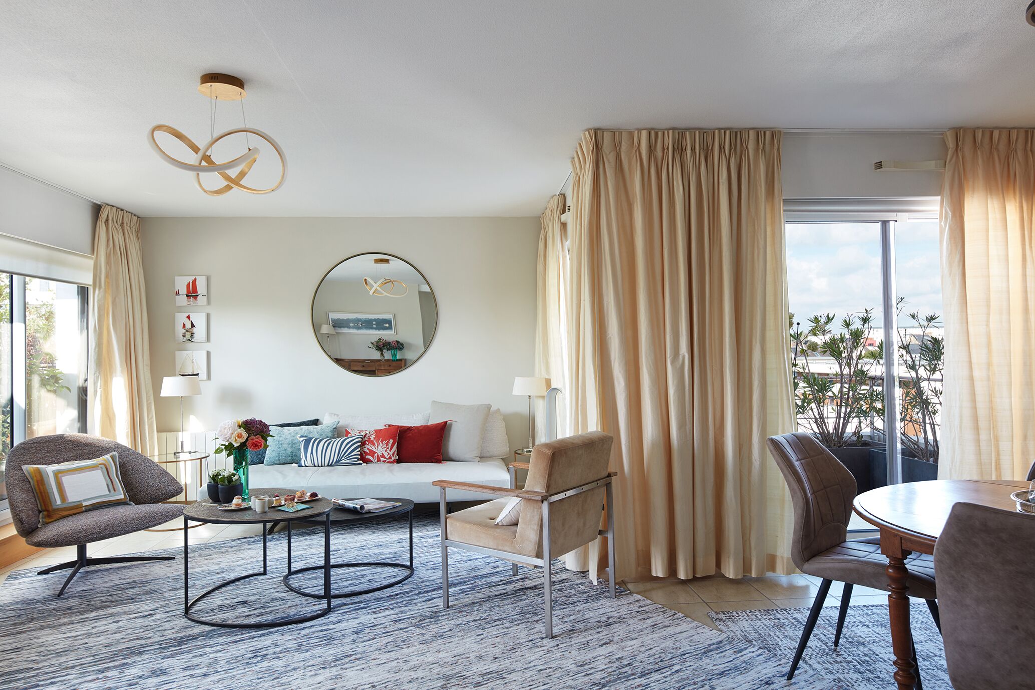 Televisie, boeken en een stereo