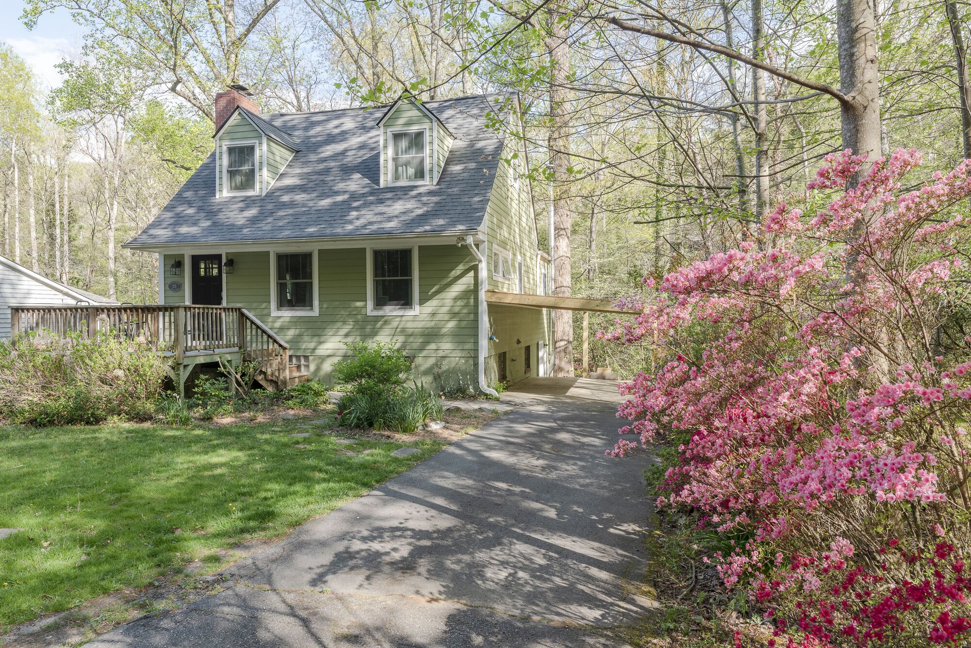Flat Creek Cottage | Pet-Friendly Montreat Home with Grill & Creek Access!