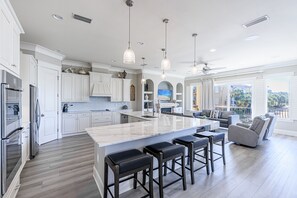 Oven, stovetop, dishwasher, toaster - Walk to the Beach ~ Multiple Balconies ~ Chef's Kitchen ~ Community Pool (Destin)