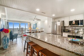 Condo, 3 Bedrooms | Private kitchen | Fridge, oven, coffee/tea maker, toaster