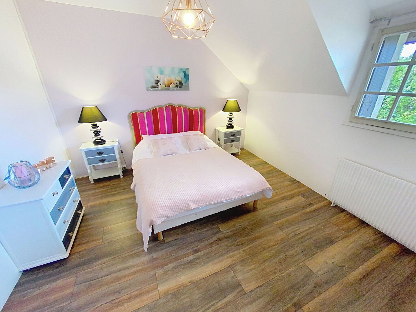 3 chambres, lit parapluie