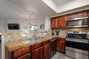 Condo, 2 Bedrooms | Private kitchen | Fridge, oven, coffee/tea maker, toaster - Villa Viva 2 Bedroom Condo by RedAwning (Scottsdale)