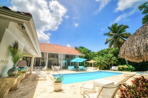 Exterior - Private Two-Storey Villa with Pool (La Romana)
