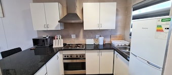 2 bed 2 bath Apartment, Menlyn