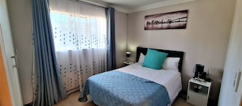 2 bed 2 bath Apartment, Menlyn