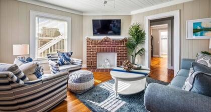 Ground Floor Duplex 3 Bedrooms Across from Beach