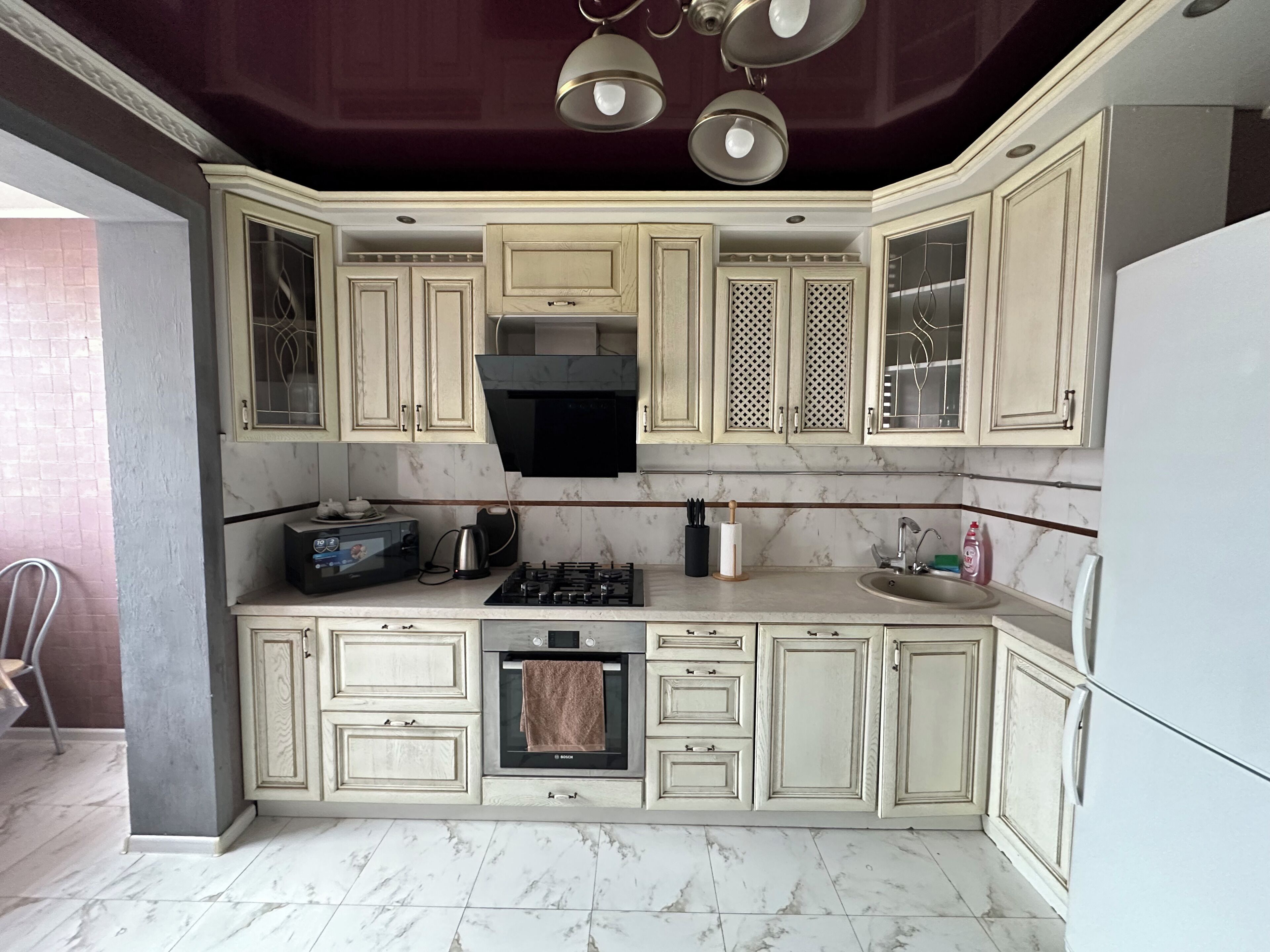 클래식 아파트 | 전용 주방 | 대용량 냉장고, 전자레인지, 오븐, 쿡탑