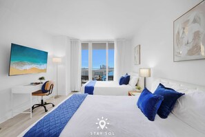 2 bedrooms, desk, iron/ironing board, travel cot - Infinite View| Balcony | Pool + Gym + Near Beach (Hallandale Beach)