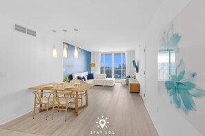 TV, offices, printers - Infinite View| Balcony | Pool + Gym + Near Beach (Hallandale Beach)