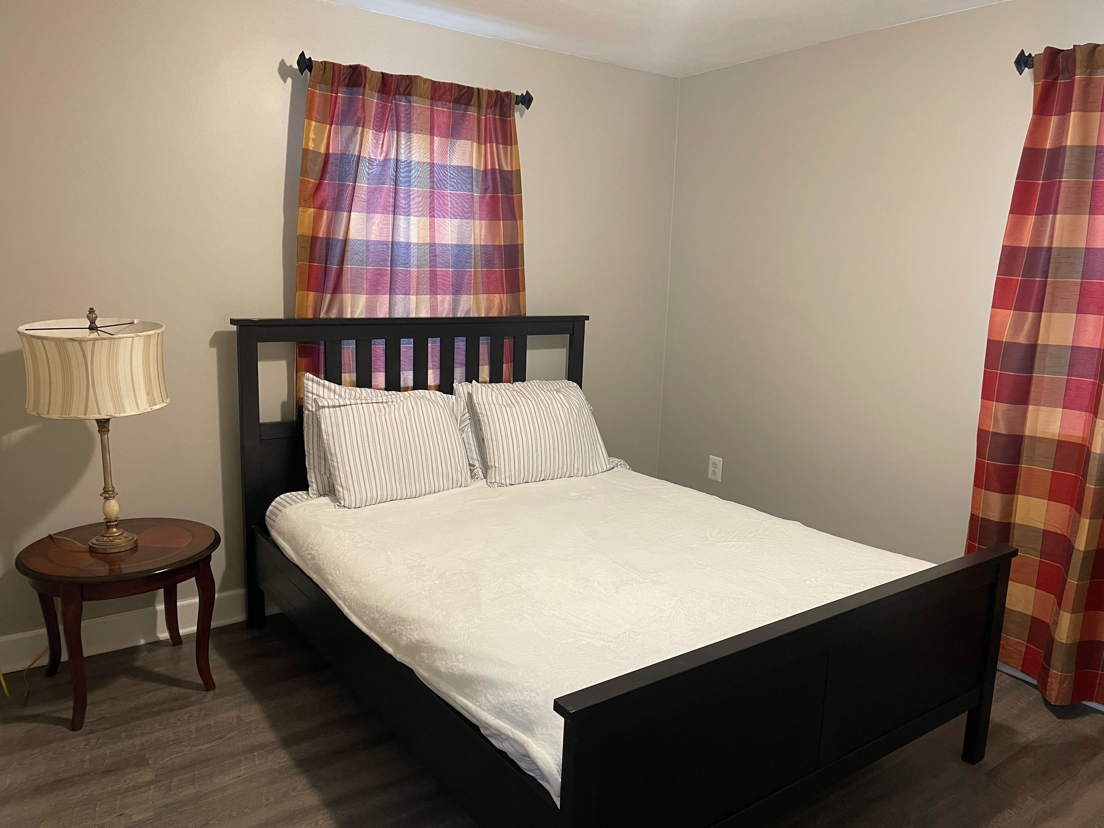 3 habitaciones, wifi gratis y ropa de cama 