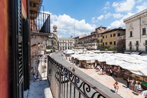 Appartamento Exclusive 1 Piano | Terrace/patio - Magnifica Residenza Piazza Erbe (Verona)