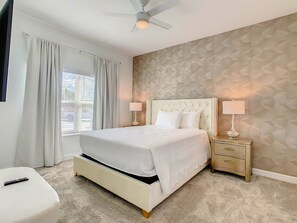 4 Schlafzimmer, Bügeleisen/Bügelbrett, WLAN, Bettwäsche