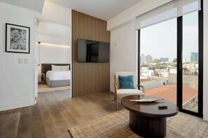 1 habitación, tabla de planchar con plancha, cuna de viaje y internet