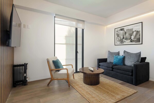 Televisión y oficina