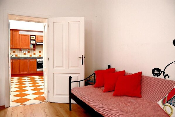 1 Schlafzimmer, Bügeleisen/Bügelbrett, Bettwäsche
