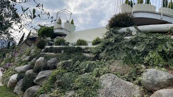 Enceinte de lâhĂ©bergement