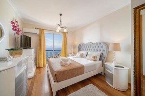 3 室のベッドルーム、デスク、アイロン / アイロン台、WiFi