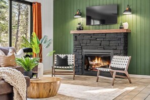 TV, fireplace, offices