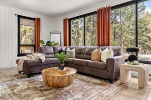 TV, fireplace, offices