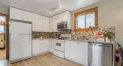Triceratops Landing | Cozy & Family-Friendly Home!