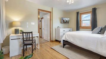 2 bedrooms, iron/ironing board, travel crib, WiFi