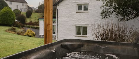 Cottage | Pool