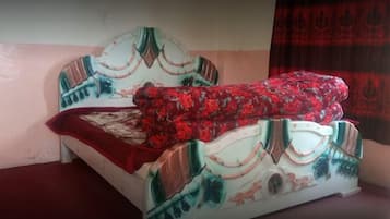 Standard Double Room | Iron/ironing board, free WiFi