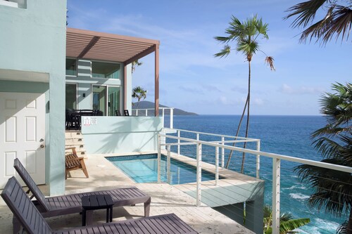 Good Vibes Only Waterfront Villa /Private Pool/Modern/Sun Decks/Majestic Views!