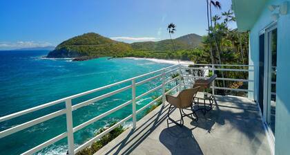 Good Vibes Only Waterfront Villa /Private Pool/Modern/Sun Decks/Majestic Views!