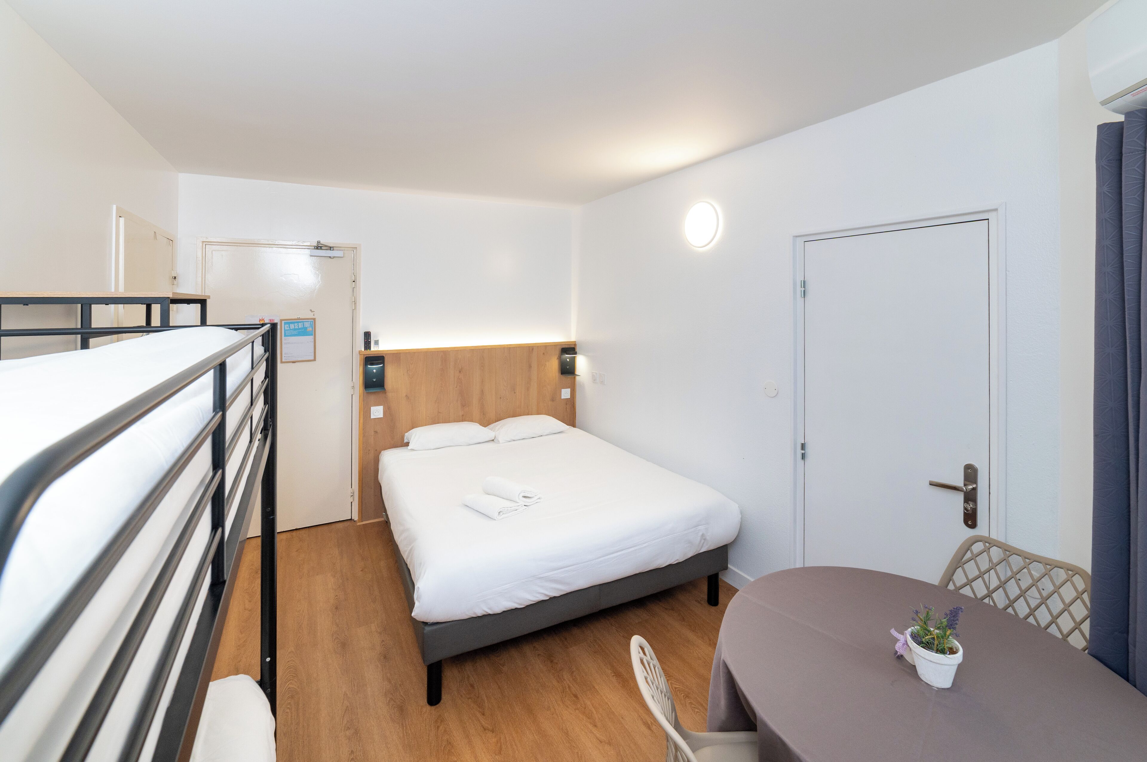 Standard Room, Multiple Beds | Desk, iron/ironing board, free WiFi, wheelchair access