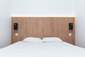 Desk, iron/ironing board, free WiFi, wheelchair access - Kyriad Direct Macon Sud (Chaintre)