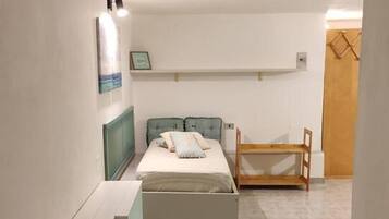 Apartment, 2 Queen Beds | 2 bedrooms, bed sheets