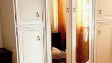 1 Schlafzimmer, Bügeleisen/Bügelbrett, WLAN