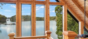 The Hangout at Lake Keowee with Hot Tub & Doc…