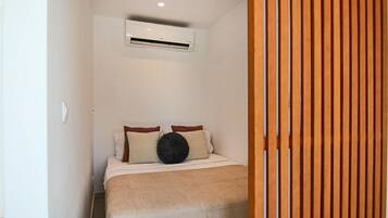 Estúdio superluxo | Cofres nos quartos, ferros/tábuas de passar roupa, Wi-Fi de cortesia