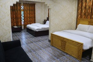 华丽三人房 | 熨斗/熨板、免费 WiFi