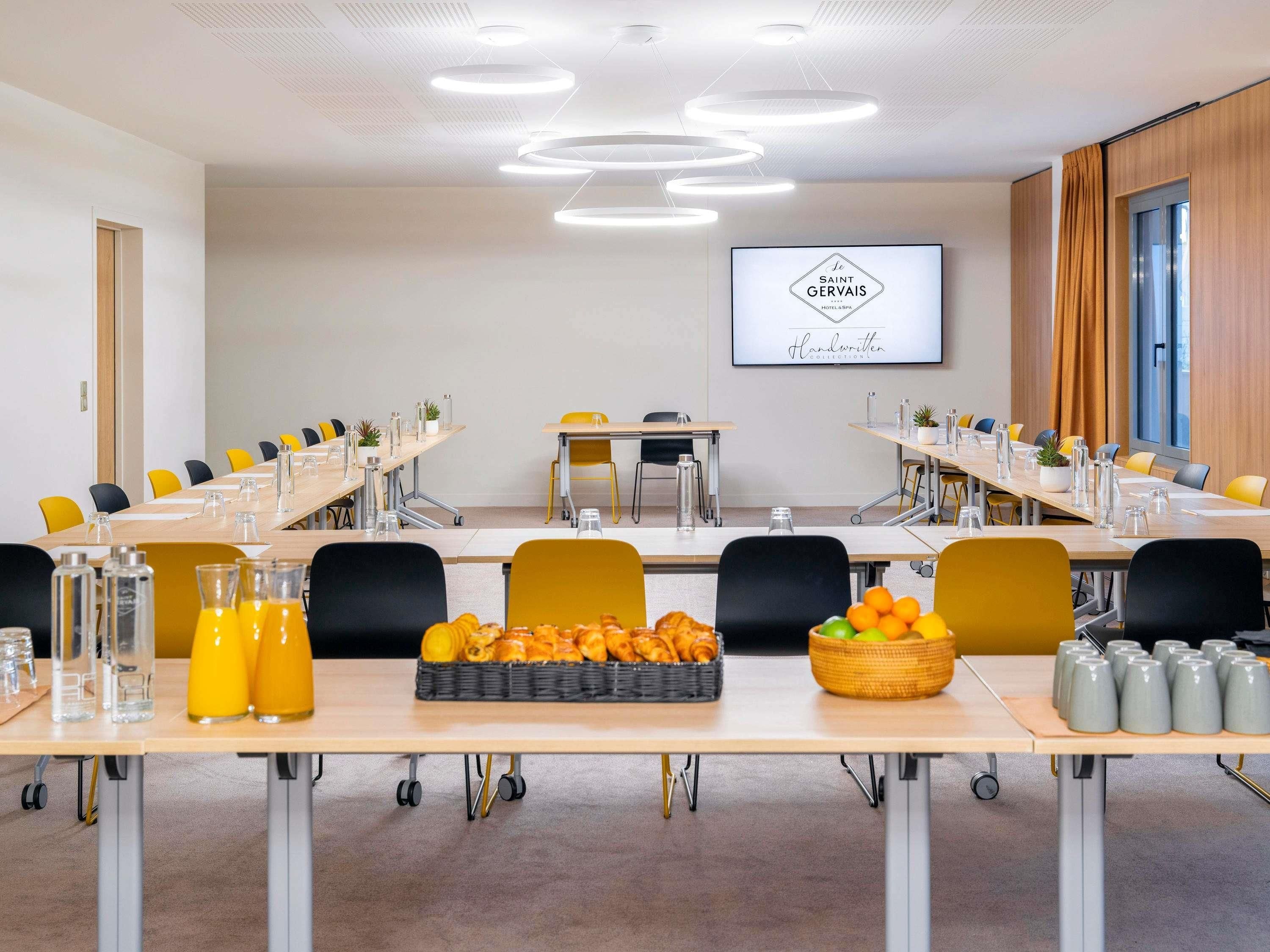 Meeting facility