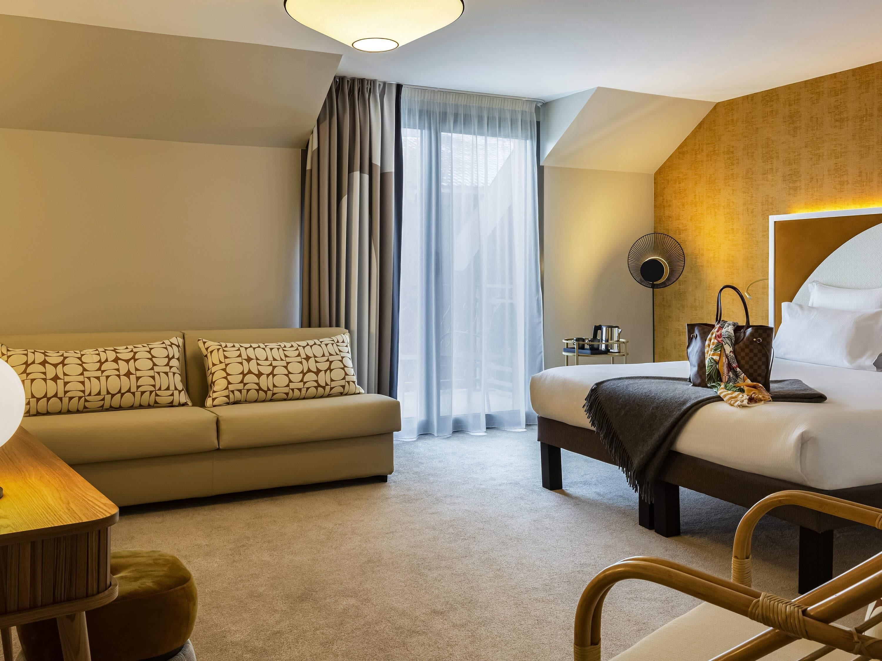 Junior Room, 1 Double Bed with Sofa bed | In-room safe, blackout drapes, soundproofing, iron/ironing board