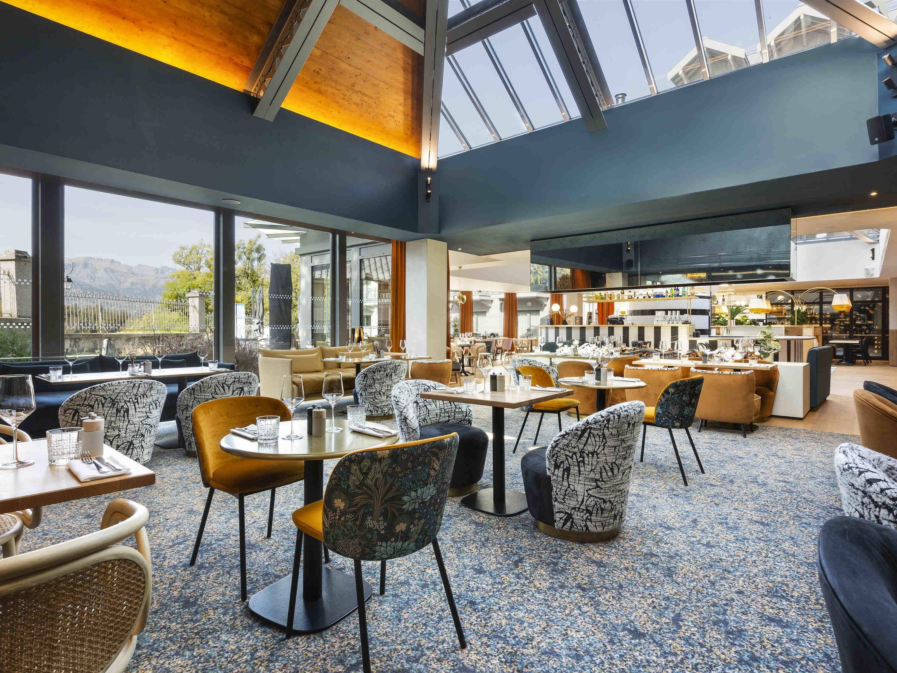 Tägliches Frühstücksbuffet gegen Gebühr