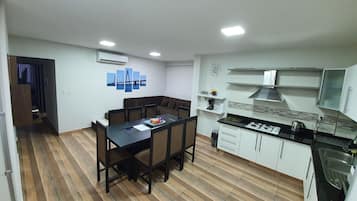 冰箱、微波炉、烤箱、茶具/咖啡用具