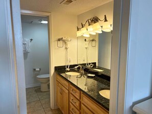 Unclassified image, 2 of 34, button