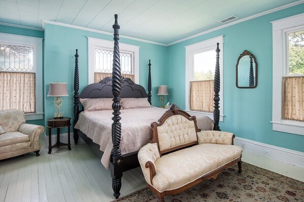 3 habitaciones, tabla de planchar con plancha y wifi gratis 