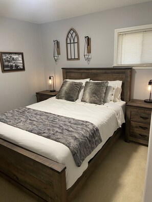 3 bedrooms, desk, free WiFi, bed sheets