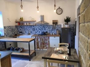 Oven, stovetop