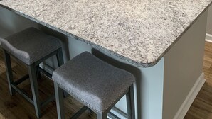 Kaffetrakter/tekoker, kjøleskap, mikrobølgeovn og ovn