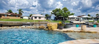 Gulf of Mexico Canal Cottage with Boat Dock and Heated Pool