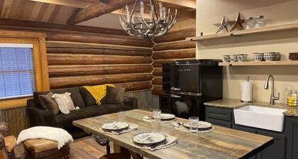 Teton Cabin- Columbia Mountain Ranch