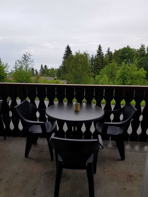 Outdoor dining - Le Léman Montagne (Thollon-les-Mémises)