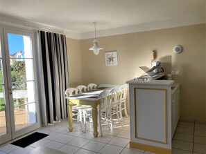 Dining - Les Bosquets - House 4/6 pers heated pool (Talmont-Saint-Hilaire)