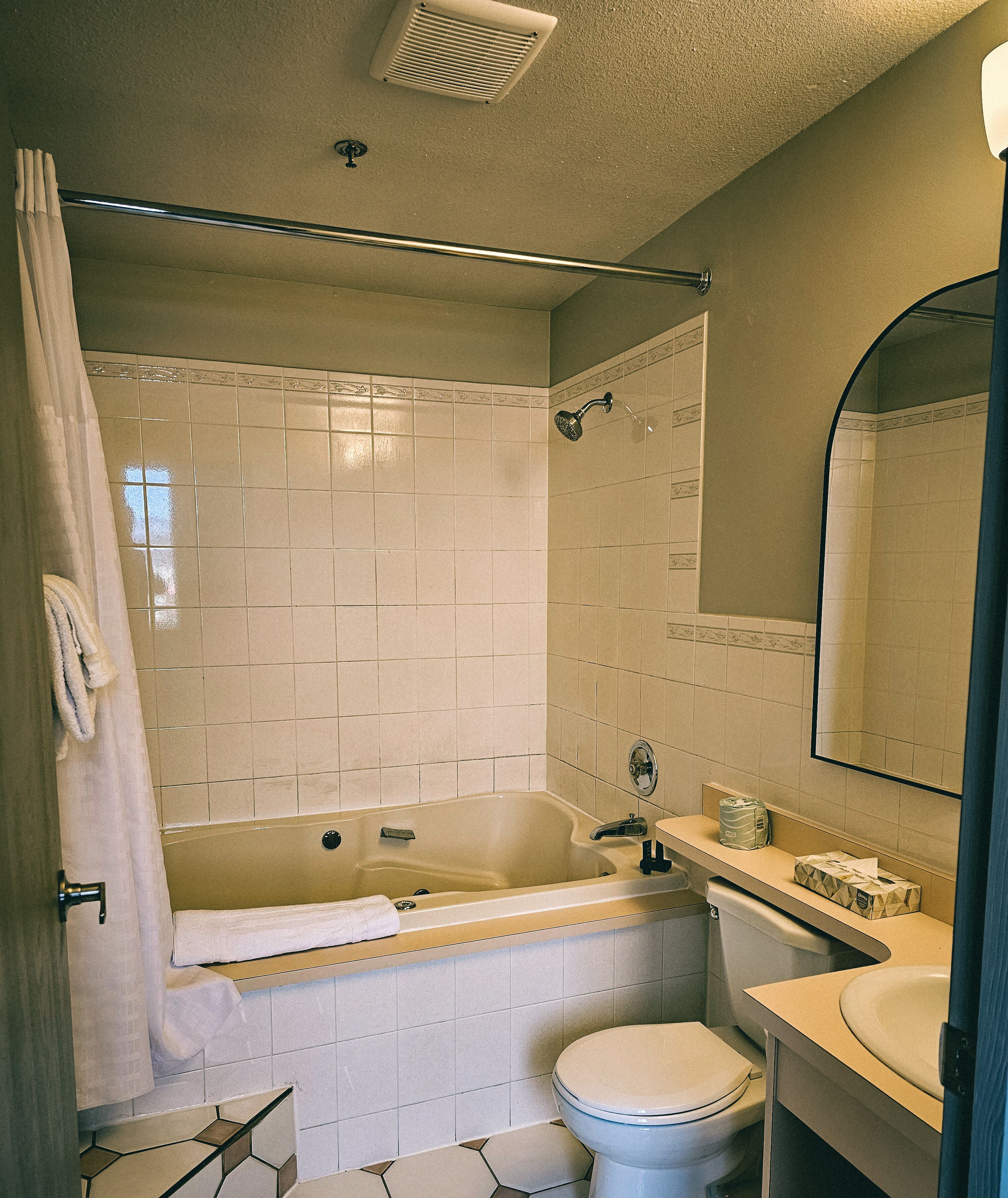basic quadruple room | bathroom | free toiletries, hair dryer, towels, soap